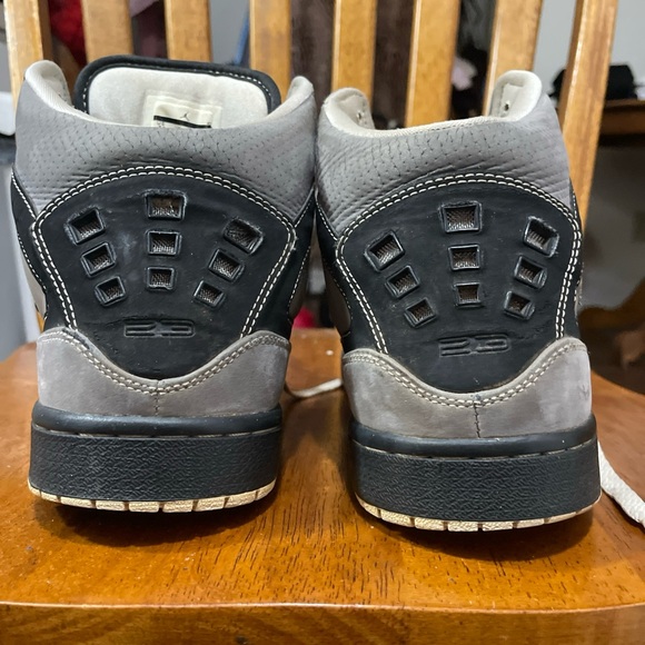 Jordan flat ones men’s size 11, gray and black and color - Picture 7 of 7